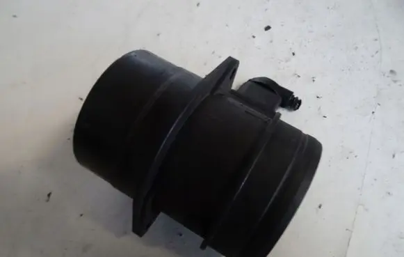 Audi A4 S4 B8 8K Mass air flow meter 0281002735