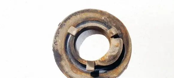 Chrysler PT Cruiser Front coil spring rubber mount 04656446ac