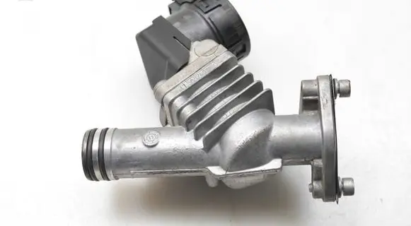 BMW 3 E90 E91 EGR valve 7563241