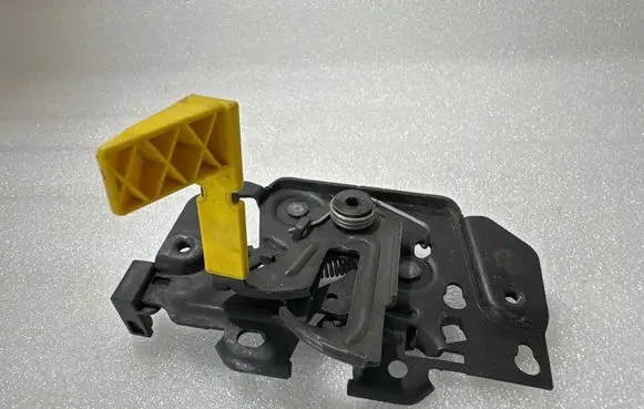 Ford Fiesta Engine bonnet/hood lock/latch loop/hook N1BA16700 114022