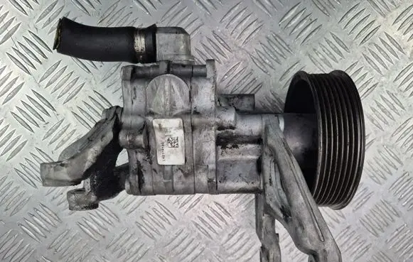 BMW 5 E60 E61 Power steering pump LH2114146