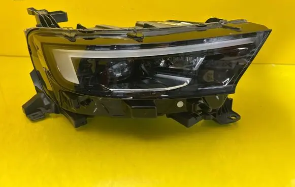 Opel Mokka B Headlight/headlamp 9834016680