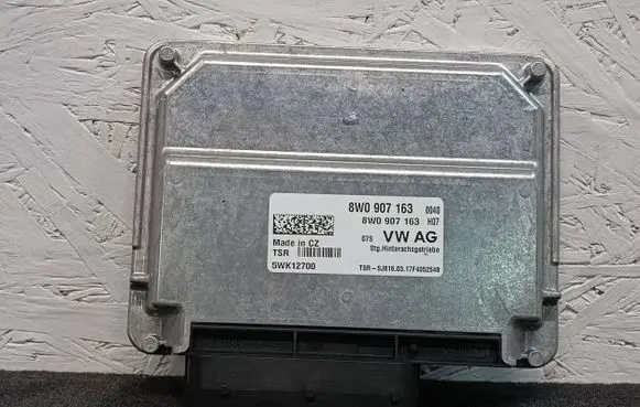 Audi A4 S4 B9 Gearbox control unit/module 8W0907163