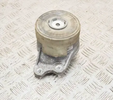 Engine mount bracket