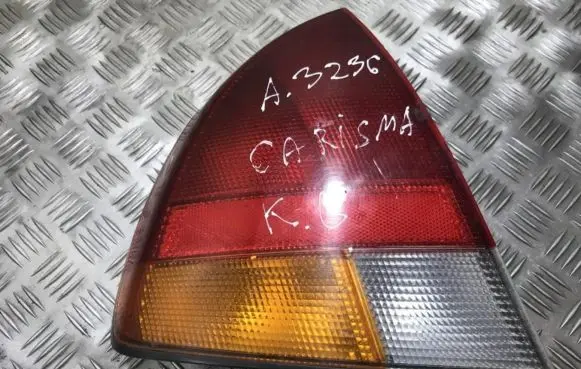 Mitsubishi Carisma Rear/tail lights