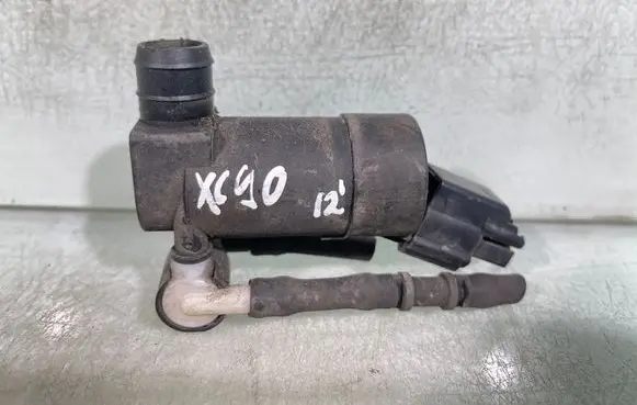 Volvo XC90 Windscreen/windshield washer pump 1s7117k624fe