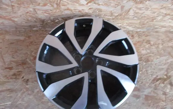 Volkswagen Polo VI R15 alloy rim 2G0601025AR