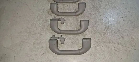 Mercedes-Benz E W212 A set of handles for the ceiling A2048100051