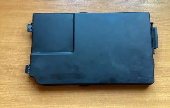 Volkswagen Golf V Battery box tray cover/lid 1K0915443
