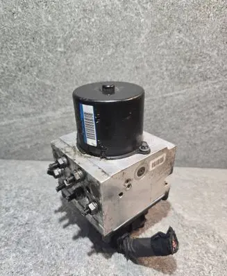 Volkswagen PASSAT B6 ABS Pump 16431601 3C0614109C