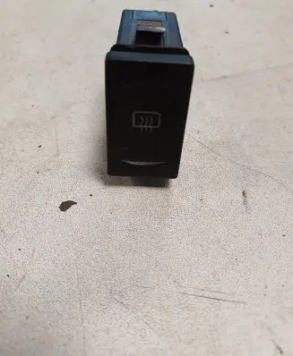 Volkswagen PASSAT B5 Windscreen/window heater switch 3B0959621C