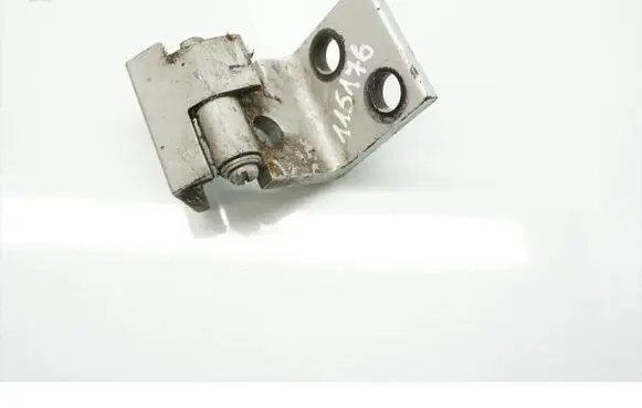 BMW X5 E53 Rear door upper hinge 8265170