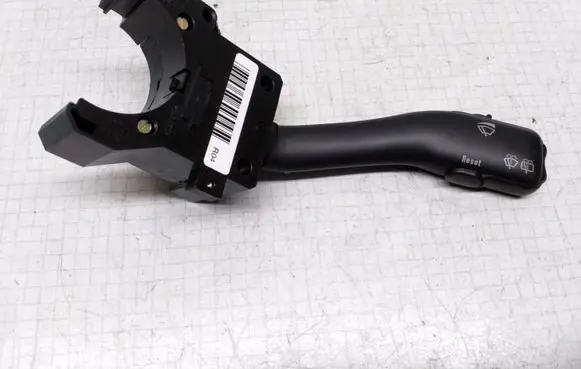 Volkswagen Golf IV Wiper control stalk 4B0953503H CZK0301202032