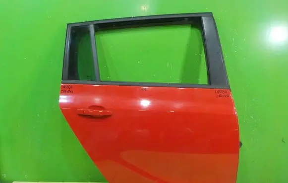 Opel Zafira C Rear door WP284