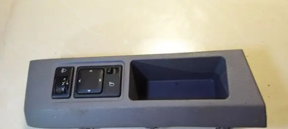Nissan Micra Wing mirror switch 68486