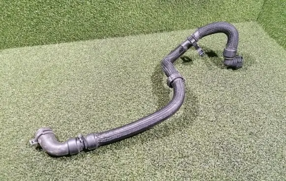 Nissan NV400 Engine coolant pipe/hose 215200030R