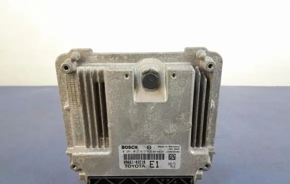 Toyota Auris 150 Engine control unit/module ECU 89661-02E10