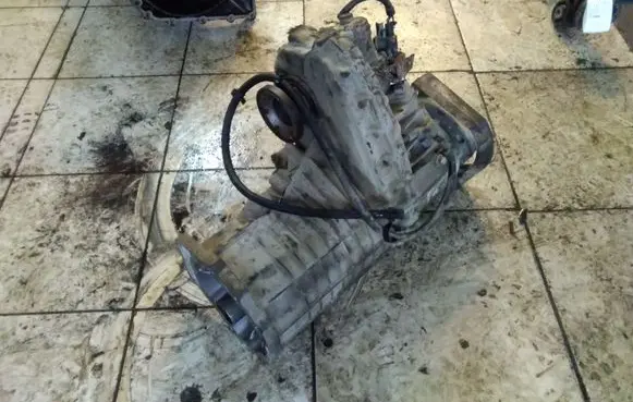 Volkswagen Touareg I Gearbox transfer box case 0AD341012LX 0AD341012