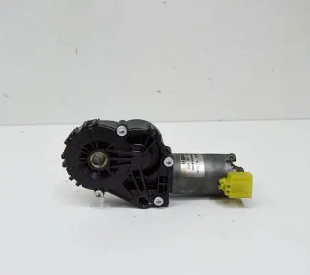 BMW 5 F10 F11 Seat adjustment motor 9168746