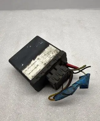 BMW 3 E30 Glow plug pre-heat relay 12866223