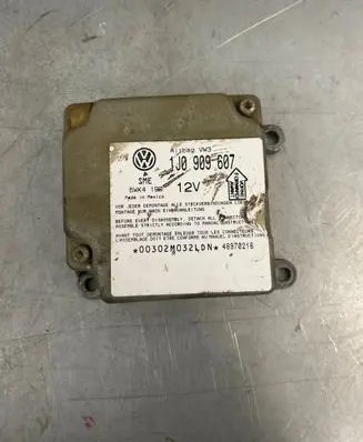 Volkswagen PASSAT B5.5 Airbag control unit/module 1J0909607 48970216 5WK4199