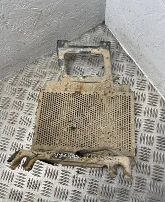 Jeep Grand Cherokee (WJ) Fuel cooler (radiator) 