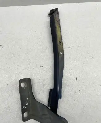 Nissan Note (E11) Engine bonnet/hood hinges
