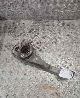 Front wheel hub spindle knuckle