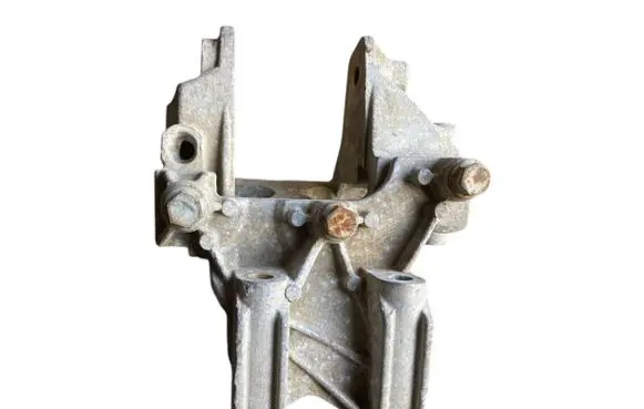 Volkswagen Transporter - Caravelle T5 Engine mounting bracket 070199343A