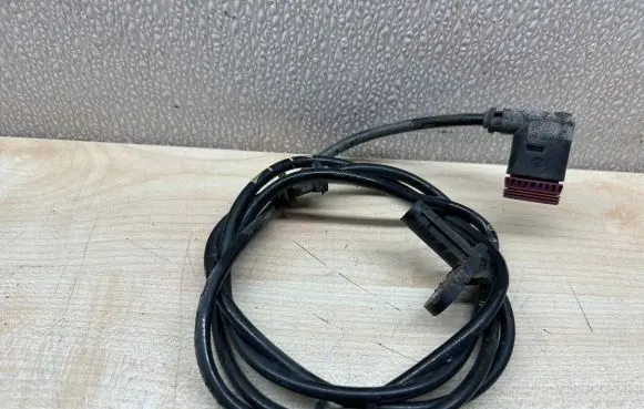 Mercedes-Benz E W211 ABS rear brake sensor A2115401217