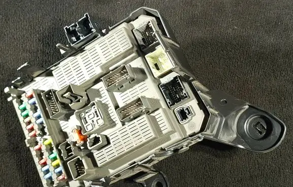 Citroen C8 Fuse module C499703080