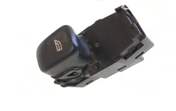 Volvo XC90 Electric window control switch 8685288