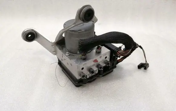 Porsche Cayman 987 ABS Pump 98735575505