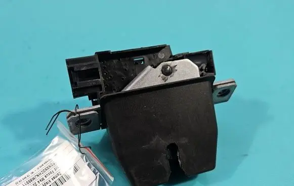 Ford Focus Tailgate/trunk/boot lock/catch/latch DS7AN442A66AD IMPRK1584064