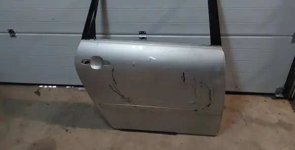 Toyota Avensis Verso Rear door 