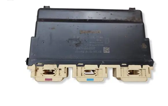 Mercedes-Benz C W205 Seat control module A2059009908 A2059015402