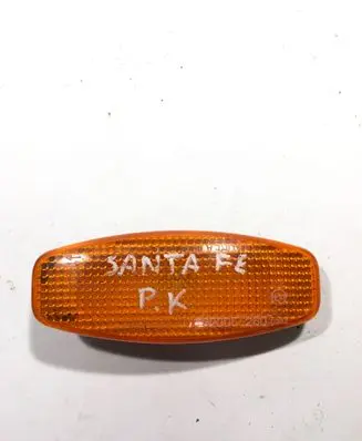Hyundai Santa Fe Front fender indicator light 92305260 E130387