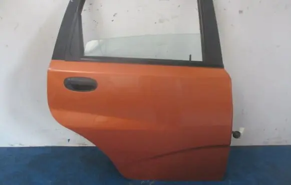 Chevrolet Kalos Rear door