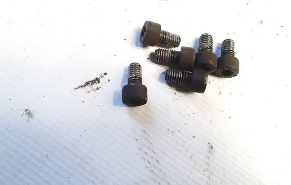Ford Mondeo MK IV Nuts/bolts l9050
