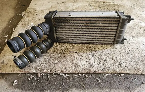 Citroen C4 Grand Picasso Intercooler radiator 9684212480
