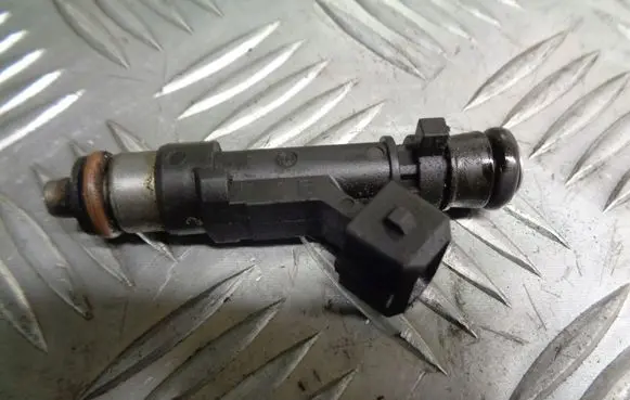 Opel Astra H Fuel injectors set 0280158501