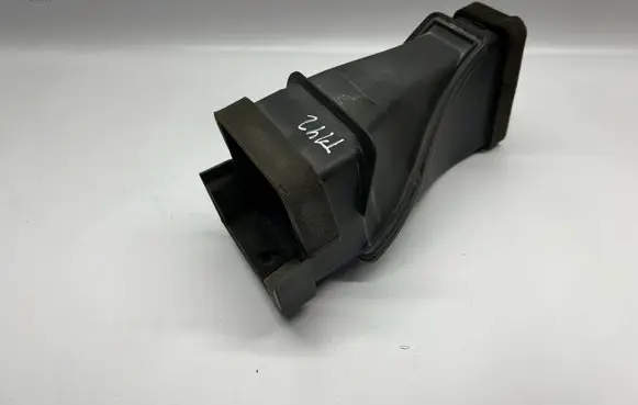 Ram 1500 Air intake duct part 68292830AA