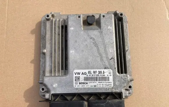 Volkswagen PASSAT B8 Wing mirror control module 05L907309B
