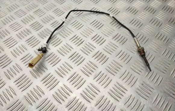 Volkswagen Transporter - Caravelle T6 Exhaust gas temperature sensor 04L906088JR