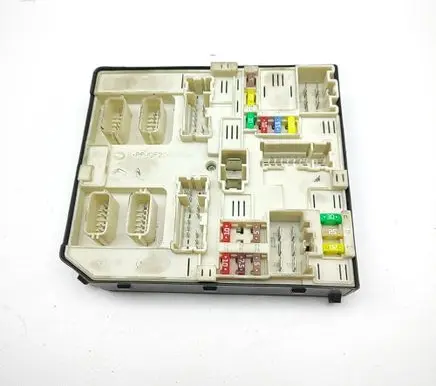Opel Movano B Central body control module 284B66852R 519543F08