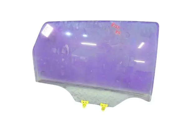 Nissan Qashqai Front door window glass four-door 