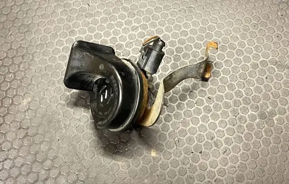 Mercedes-Benz E W211 Horn signal 703881157