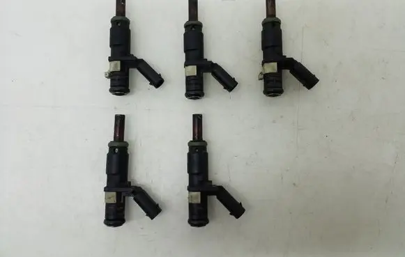 Fuel injector