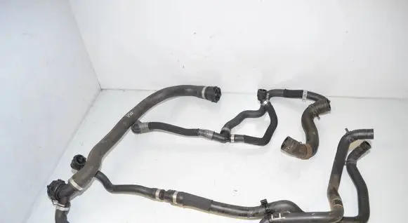 BMW 2 F45 Engine coolant pipe/hose 7617364 17127617364 9250564