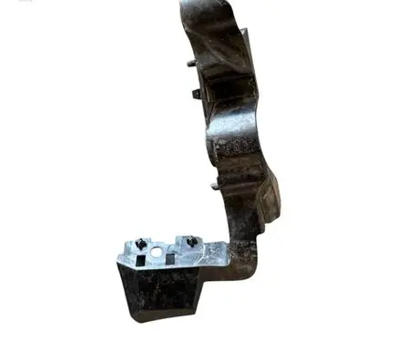 Audi A4 S4 B9 8W Front bumper mounting bracket 8W0807284